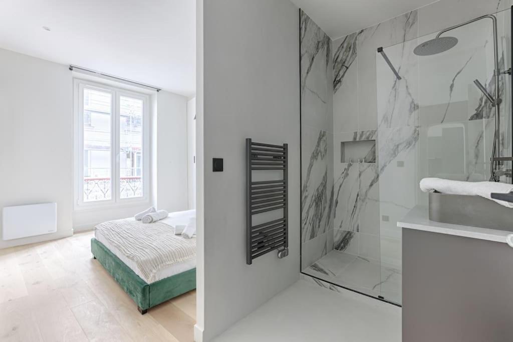 Folie Mericourt Republique 2 Charming 2br Appartement Paris